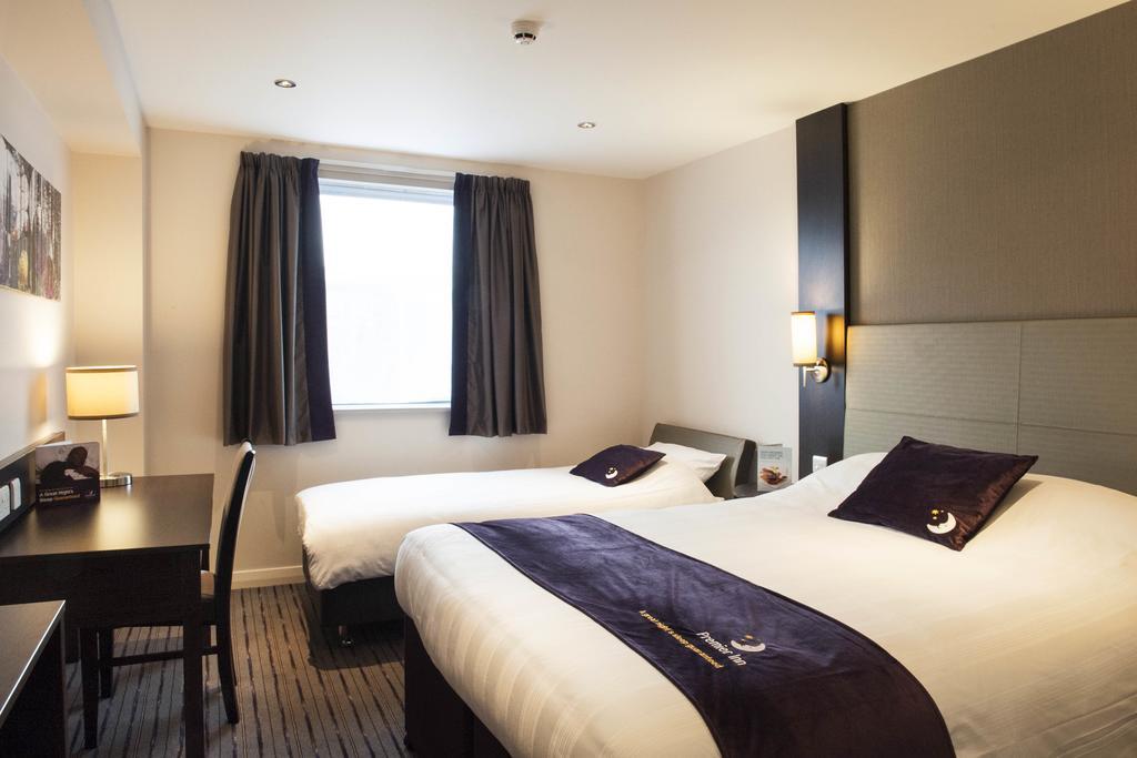 Premier Inn Dundee Centre Eksteriør billede