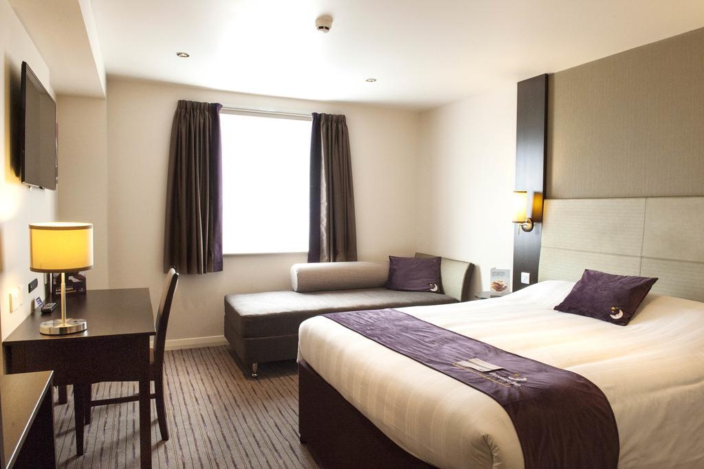 Premier Inn Dundee Centre Eksteriør billede