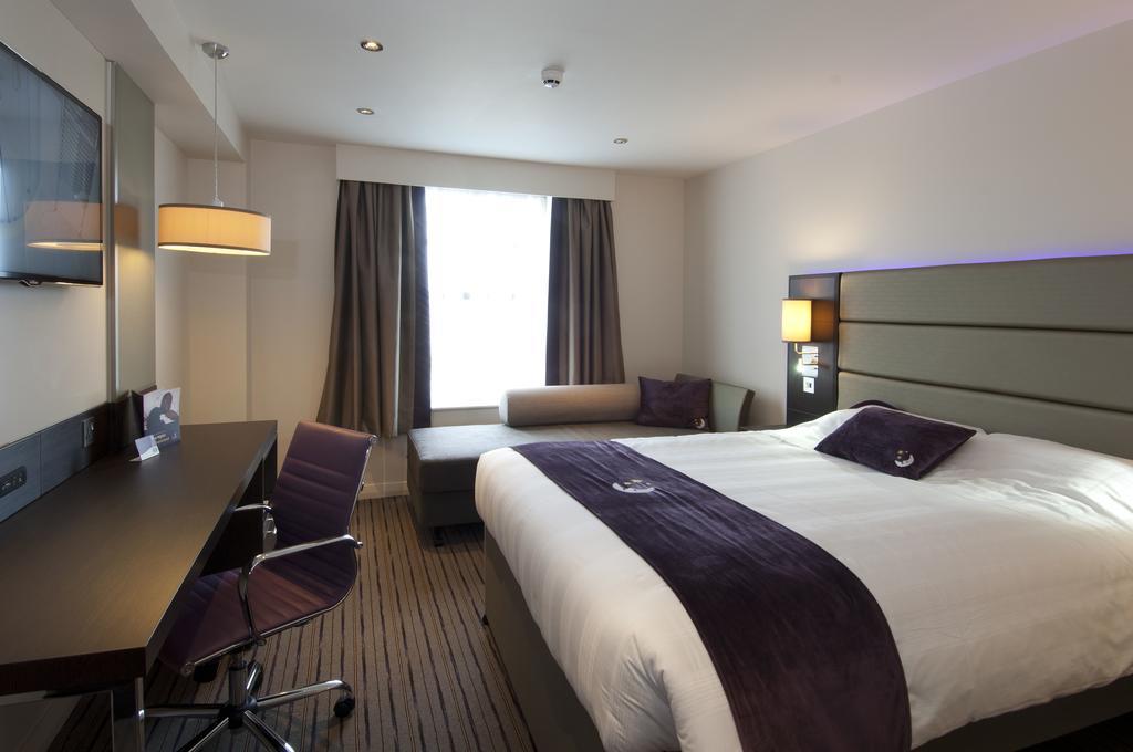 Premier Inn Dundee Centre Eksteriør billede