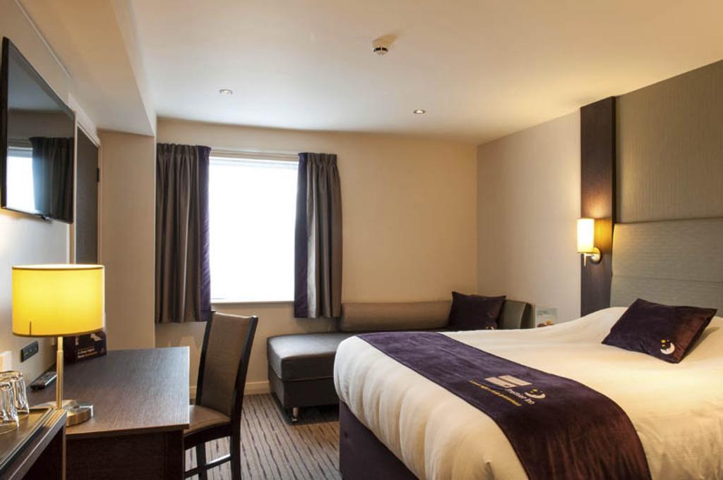 Premier Inn Dundee Centre Eksteriør billede